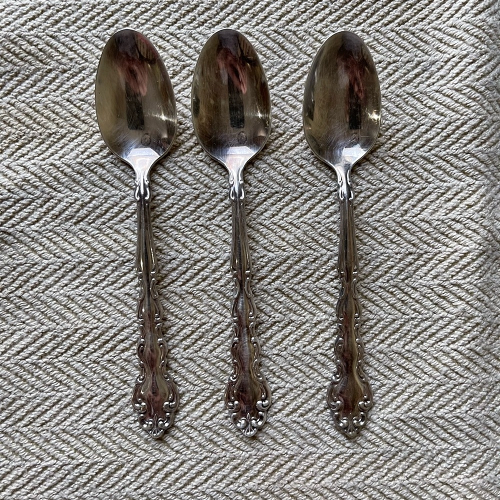 Oneida Community Beethoven Set Of Three Silver Plate Small Spoons